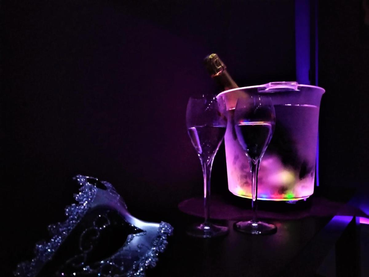L'Alcove Du 510 - Spa - Chambre Romantique - Sauna - Salle De Jeux Montauban Ngoại thất bức ảnh